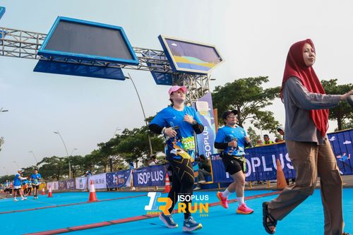 Race photo from ISOPlus Run 2024 Jakarta