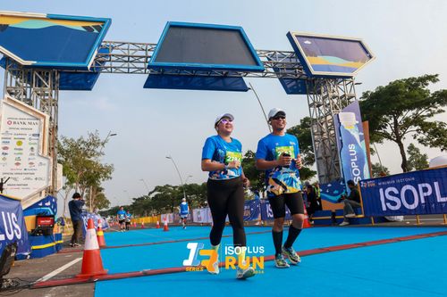 Race photo from ISOPlus Run 2024 Jakarta