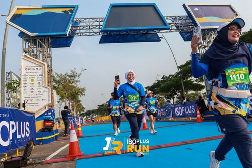 Race photo from ISOPlus Run 2024 Jakarta