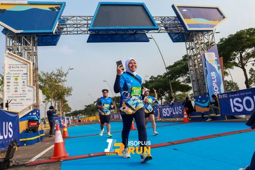 Race photo from ISOPlus Run 2024 Jakarta