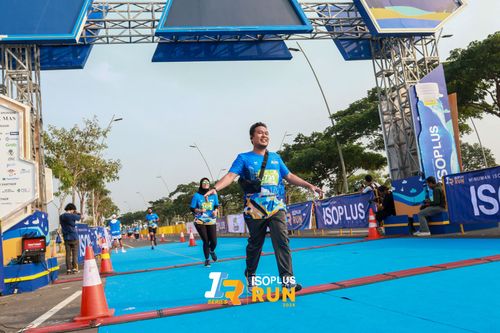 Race photo from ISOPlus Run 2024 Jakarta