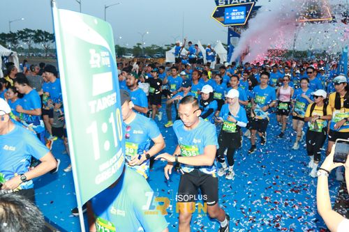 Race photo from ISOPlus Run 2024 Jakarta