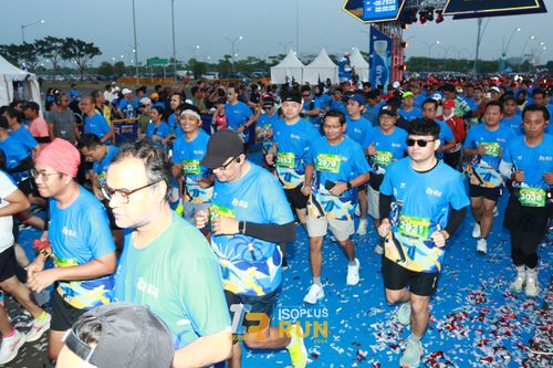 Race photo from ISOPlus Run 2024 Jakarta