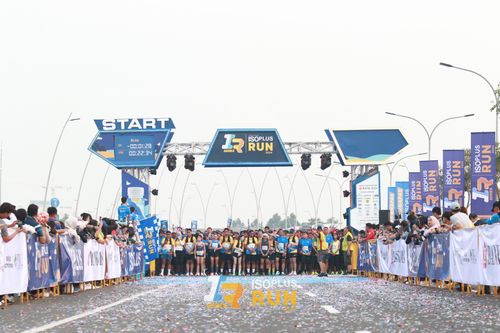 Race photo from ISOPlus Run 2024 Jakarta