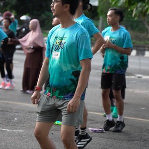 Race photo from VIBES AND STRENGTH CAMP ABR 2025