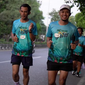 Race photo from VIBES AND STRENGTH CAMP ABR 2025