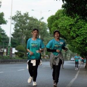 Race photo from VIBES AND STRENGTH CAMP ABR 2025