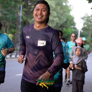 Race photo from VIBES AND STRENGTH CAMP ABR 2025