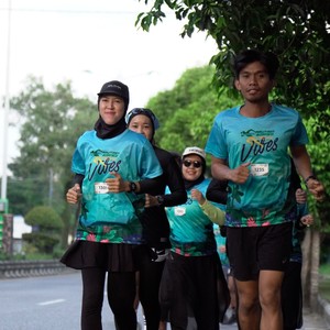 Race photo from VIBES AND STRENGTH CAMP ABR 2025