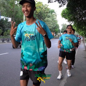 Race photo from VIBES AND STRENGTH CAMP ABR 2025