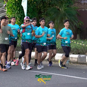 Race photo from VIBES AND STRENGTH CAMP ABR 2025