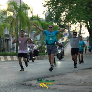 Race photo from VIBES AND STRENGTH CAMP ABR 2025