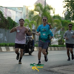 Race photo from VIBES AND STRENGTH CAMP ABR 2025
