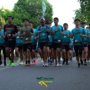 Race photo from VIBES AND STRENGTH CAMP ABR 2025