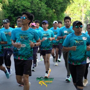Race photo from VIBES AND STRENGTH CAMP ABR 2025