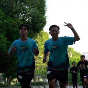 Race photo from VIBES AND STRENGTH CAMP ABR 2025