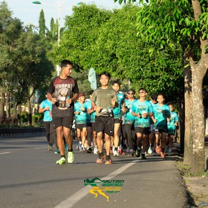 Race photo from VIBES AND STRENGTH CAMP ABR 2025