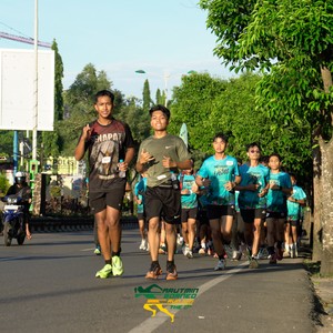 Race photo from VIBES AND STRENGTH CAMP ABR 2025