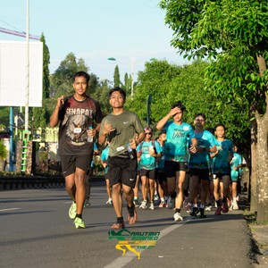 Race photo from VIBES AND STRENGTH CAMP ABR 2025