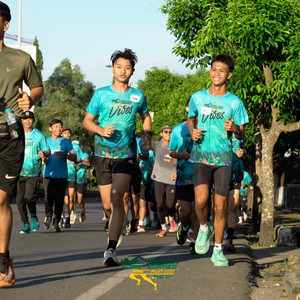 Race photo from VIBES AND STRENGTH CAMP ABR 2025