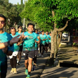 Race photo from VIBES AND STRENGTH CAMP ABR 2025