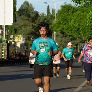Race photo from VIBES AND STRENGTH CAMP ABR 2025