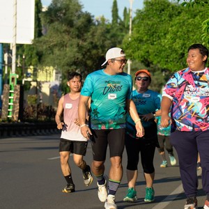 Race photo from VIBES AND STRENGTH CAMP ABR 2025