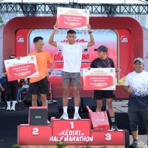 Race photo from KEDIRI HALF MARATHON 2026