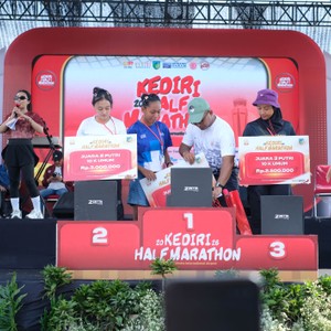 Race photo from KEDIRI HALF MARATHON 2026