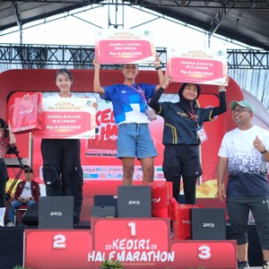 Race photo from KEDIRI HALF MARATHON 2026