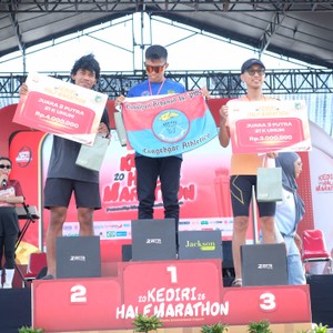 Race photo from KEDIRI HALF MARATHON 2026