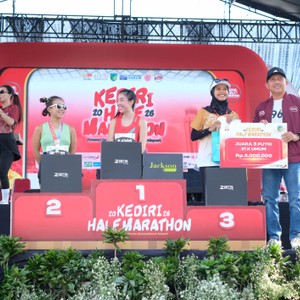 Race photo from KEDIRI HALF MARATHON 2026