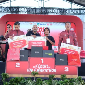Race photo from KEDIRI HALF MARATHON 2026