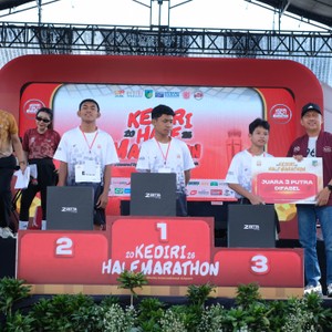 Race photo from KEDIRI HALF MARATHON 2026
