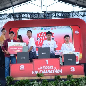 Race photo from KEDIRI HALF MARATHON 2026