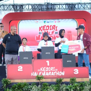 Race photo from KEDIRI HALF MARATHON 2026