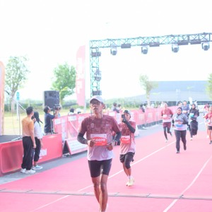 Race photo from KEDIRI HALF MARATHON 2026