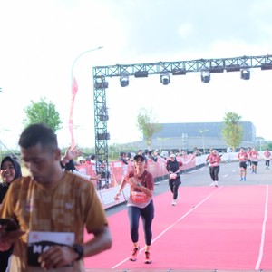 Race photo from KEDIRI HALF MARATHON 2026