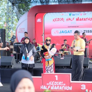 Race photo from KEDIRI HALF MARATHON 2026