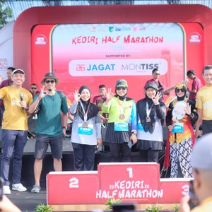 Race photo from KEDIRI HALF MARATHON 2026