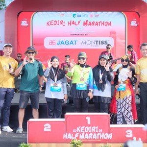 Race photo from KEDIRI HALF MARATHON 2026