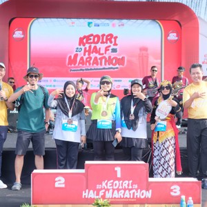 Race photo from KEDIRI HALF MARATHON 2026