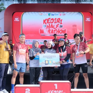 Race photo from KEDIRI HALF MARATHON 2026