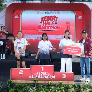 Race photo from KEDIRI HALF MARATHON 2026