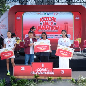 Race photo from KEDIRI HALF MARATHON 2026