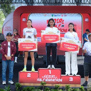 Race photo from KEDIRI HALF MARATHON 2026