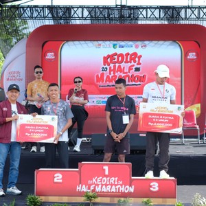 Race photo from KEDIRI HALF MARATHON 2026