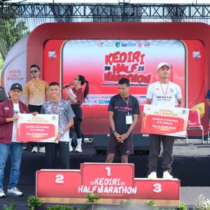 Race photo from KEDIRI HALF MARATHON 2026