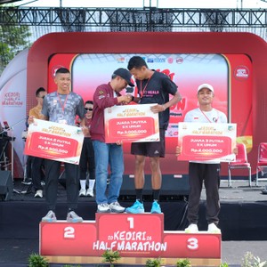 Race photo from KEDIRI HALF MARATHON 2026
