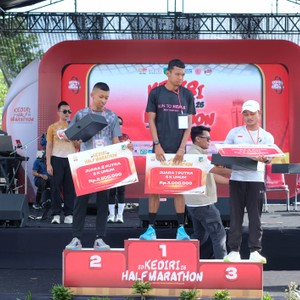 Race photo from KEDIRI HALF MARATHON 2026